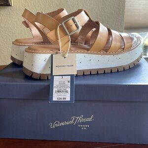 Leather Sandals women’s size 7 NIB